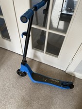 Child’s I scoot Scooter, Only Been Used Hand Full Of Times. Very Good Condition