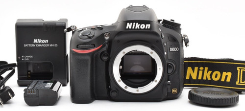 Near mint nikon d600 - mint],