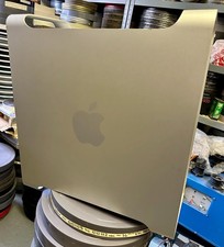 Apple G5 Desktop Setup With