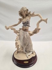 Giuseppe Armani "Esmeralda"