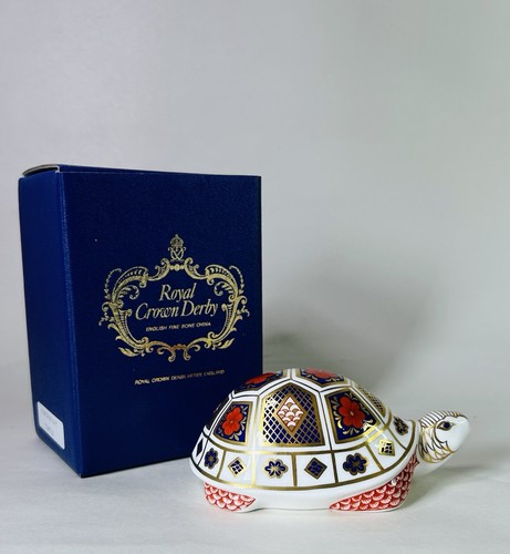 Vintage boxed royal crown - vintage,
