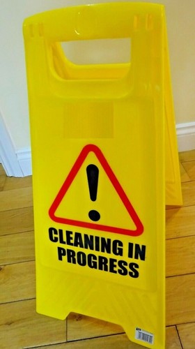 Caution wet floor sign cone - wet,
