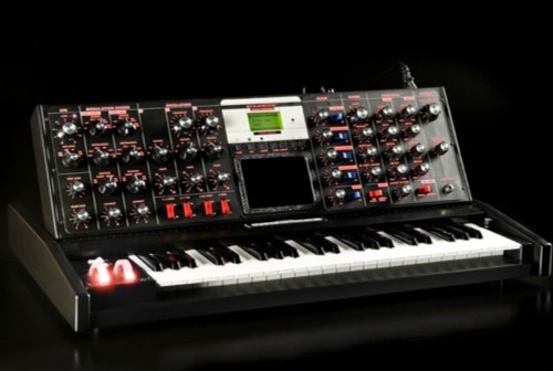 Moog minimoog voyager - voyager, fire