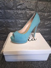 Ella Womans Size 6 Aqua Blue
