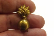 MILITARY BADGE BRITISH ARMY