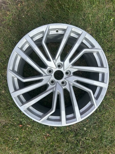 Genuine audi rs4 - x, rs5