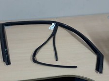 RENAULT SCENIC 2003-2010 WINDOW RUNNER SEAL DRIVERS SIDE FRONT OFFSIDE