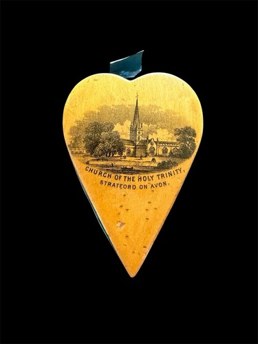 Antique mauchline ware heart - antique,
