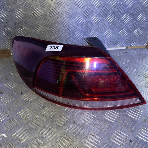 Rear outer tail light - outer, vw