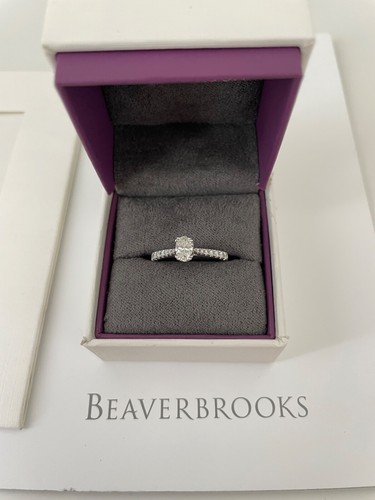 Carat white gold oval - 0.5,
