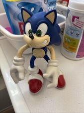 Sonic the hedgehog figure - sonic,