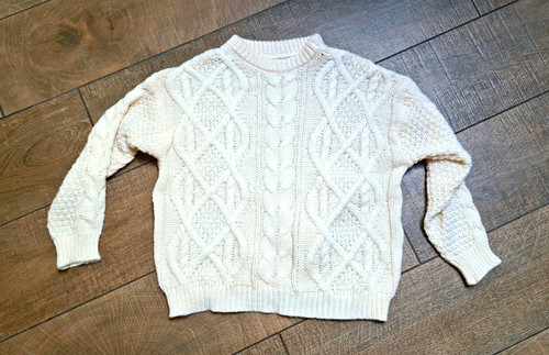 Medium size white - white, cream