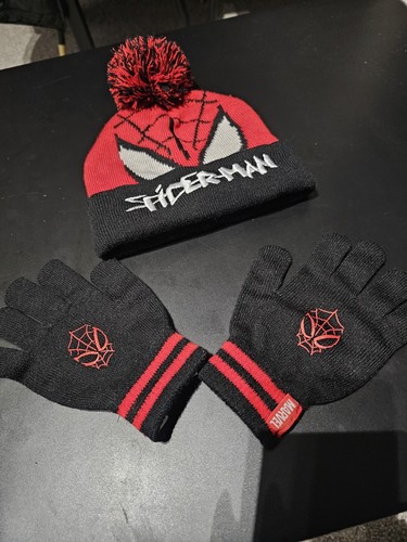 Spiderman hat and gloves - hat,