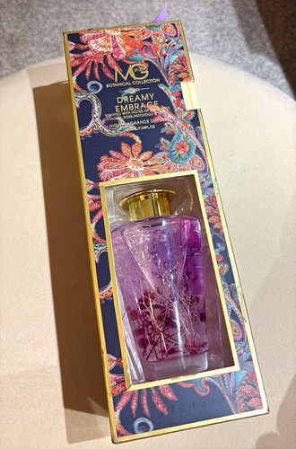 Studio dreamy embrace - studio, reed