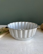 Vintage Oval Aluminium Jelly