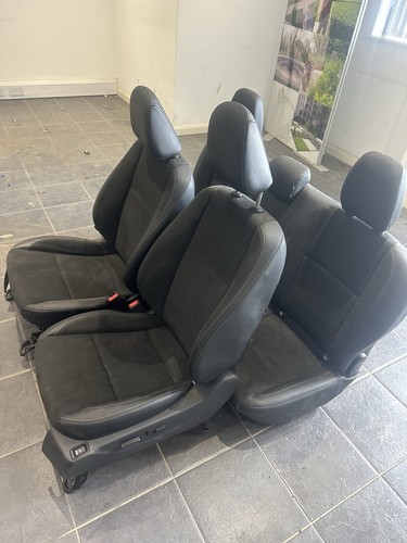 Mercedes class seats half - seats,