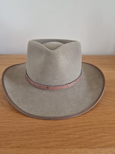 Vintage akubra longreach hat - vintage,