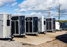 Horse trailer hire