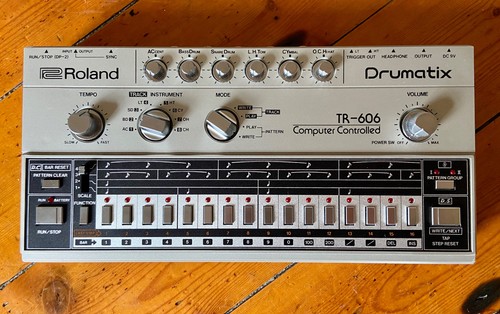 Roland 606 analog drum - tr-606,