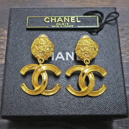 Chanel gold plated - chanel, cc