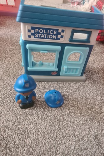 Police station playset chad - station,
