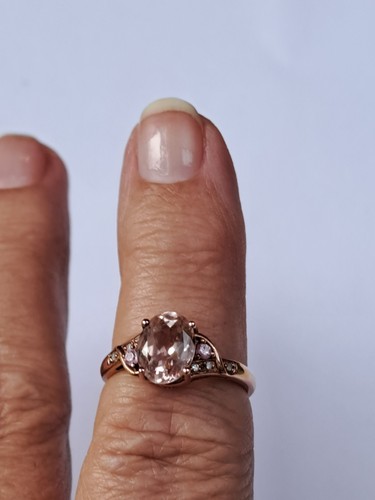 9ct gold morganite - ring,