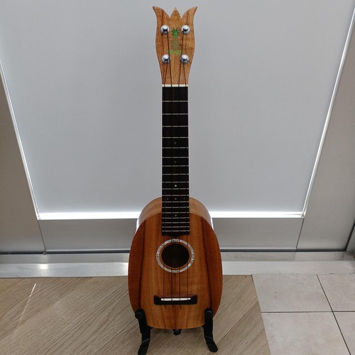 Antar painapple koa ukulele - antar,