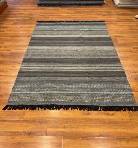 Striped kilim rug 6x7 - rug,, 5.6x7.9