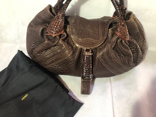 Iconic fendi large spy bag - large,