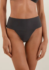 NEW! $108 VIX JESSICA HIGH