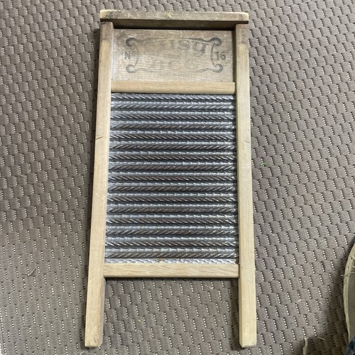 Vintage busy bee 16 - bee,