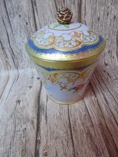 Decorative biscuit / storage