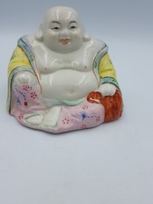 VINTAGE CHINESE HAND PAINTED PORCELAIN MEDIUM SIZE HAPPY LAUGHING SITTING BUDDHA