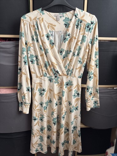 Size small cream dress - size,