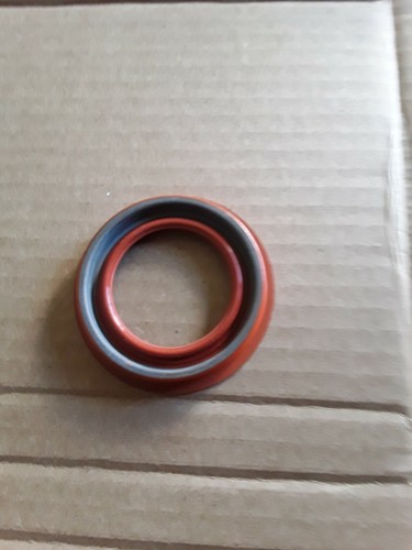 Muncie spline rear - gm,