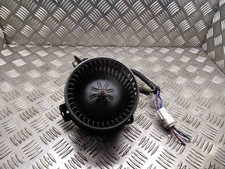 Toyota Yaris P1 Interior