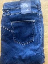 Marks and SpencerCrop Sculpt&Lift womens jeans Size 16,  Medium Colour Indigo