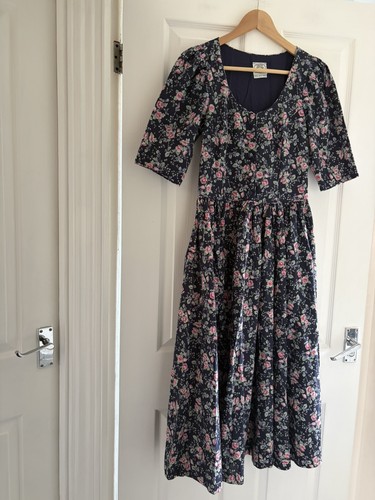 Vintage laura ashley navy and - ashley,