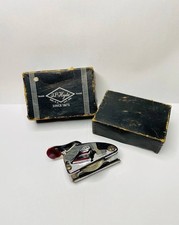 Vintage Hyde Mfg Co. Wallpaper