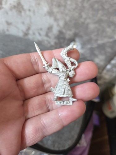 Warhammer high elf - elf, musicain