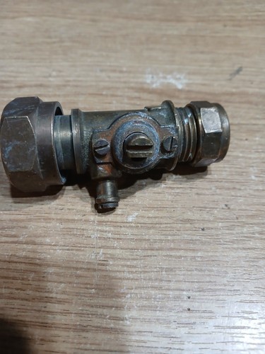 Gas tap inlet isolation valve - tap,