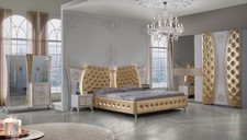 Stunning Deizia Italian