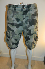 Vintage O'Neill Surfing Cargo shorts Camo print size 34 (AD911)