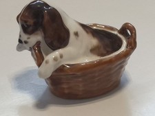 Royal Doulton England HN2586 Cocker Spaniel Puppy Dog in Basket Figurine Vintage