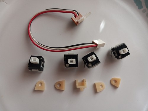 Commodore 128 keyboard parts