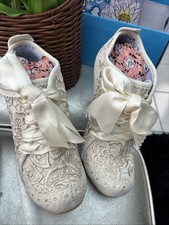 Irregular  Choice Cream