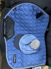 LeMieux This Esme EuroJump Saddlepad Size Large and hat silk. Corn Blue