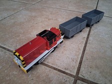 Thomas Trackmaster Salty train with Troublesome trucks (battery operated) TOMY
