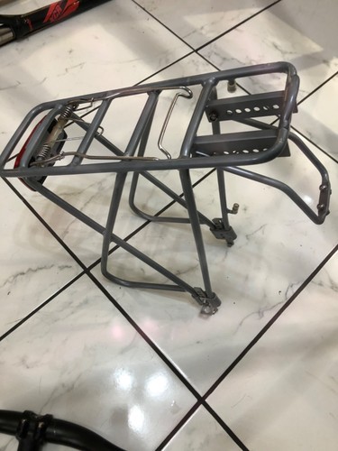 Grey alloy 700c bike - 700c, rear