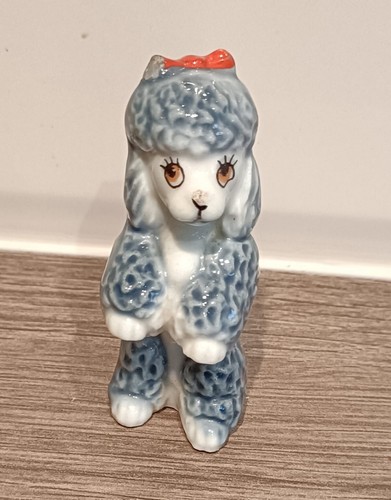 Wade fifi poodle slight chip - fifi,